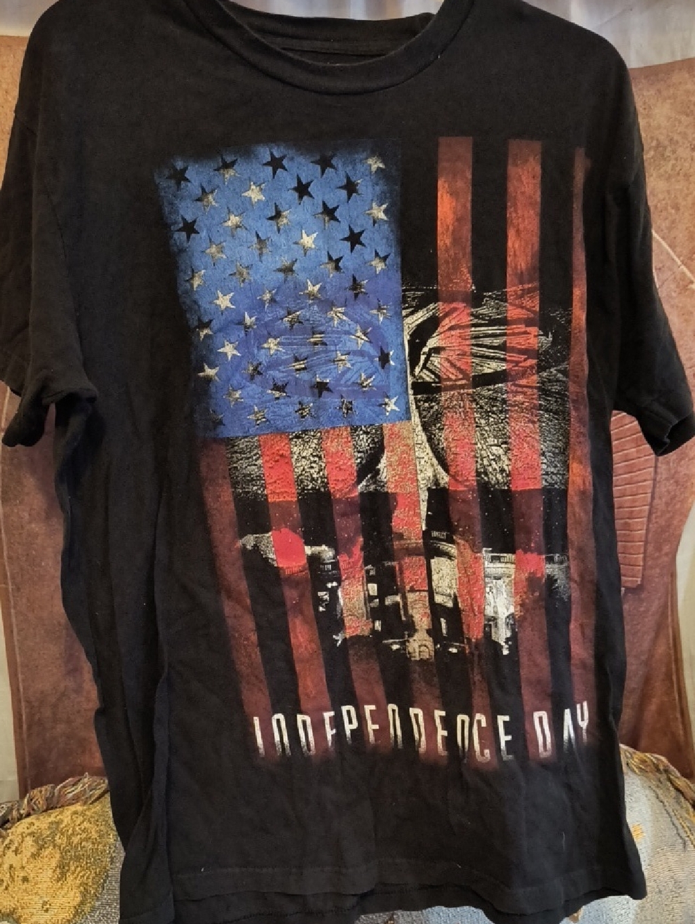 Men's Black Short-Sleeve Graphic Tee - Independence Day Flag Print L